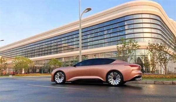 恒大新车上路了 网友：比特斯拉更抢眼