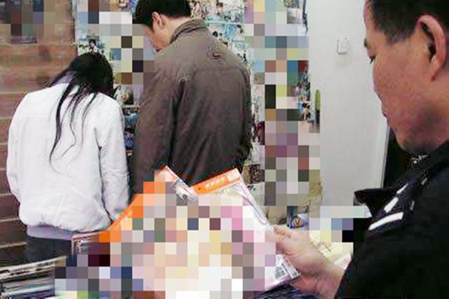 「你的育儿经」父母疏忽，14岁少女长期接触“光盘”两次怀孕，以身作则很重要