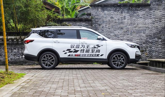 不到15万，1.5T+爱信6AT的中型SUV，撼动全新瑞虎8