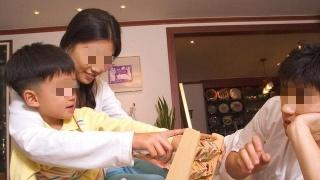 『你的育儿经』妈妈的家庭地位会影响孩子?若是这种地位,娃长大比较容易有出息