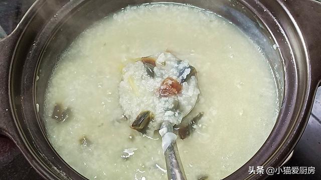 做皮蛋瘦肉粥时，别直接下锅，小猫教你正确做法，营养好吃，真香