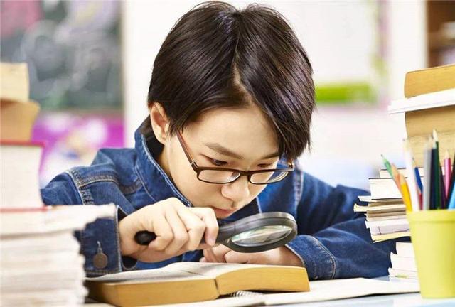 『你的育儿经』最“毁”孩子眼睛的不是手机，而是这3样“东西”，早知道早预防