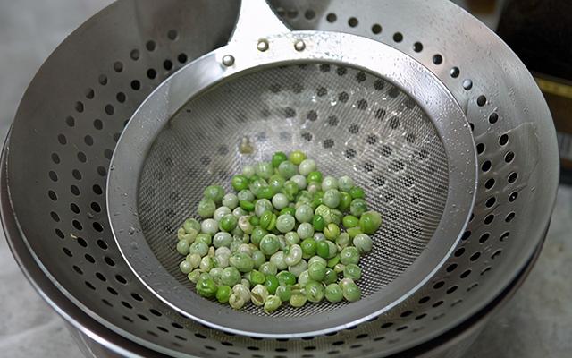 教你做简单的酱油炒饭，不粘锅不糊锅，粒粒分明，颗颗入味