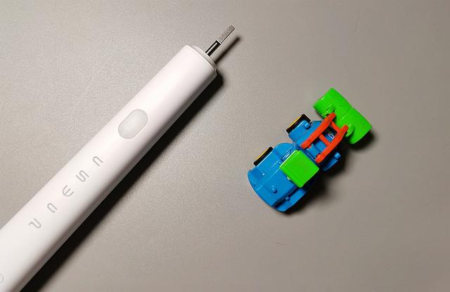 NANK/南卡-Shiny声波电动牙刷：给牙齿做个全面的清理