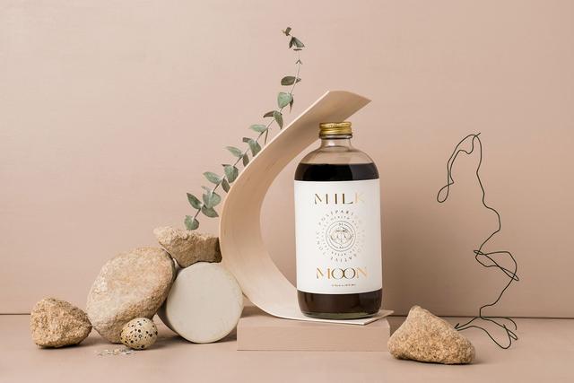 你的育儿经|Milk-Moon产后补品品牌包装设计 via:Kati Forner
