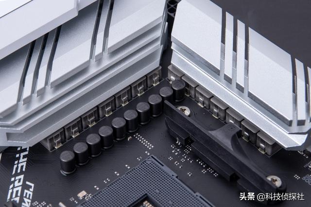 Zen3上新，或者你需要这块ROG B550-A吹雪