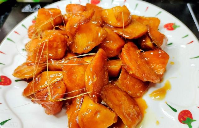 红薯买多了吃不完？教你这道小甜品，软糯香甜，一周一次都吃不够