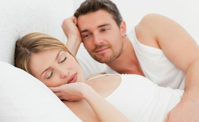 上厕所发现尿尿分叉，这是什么情况？