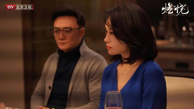 北京卫视|BTV《燃烧》热播 陈育新深挖“人性”再刮悬疑烧脑风