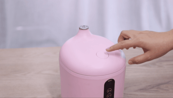 这个0.8L的迷你电饭煲，竟煮饭、煮粥、煲汤、蒸菜样样精通