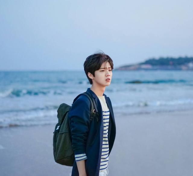 邓超将鹿晗新专辑“据为己有”，鹿晗搞笑P图回复|9号放映厅