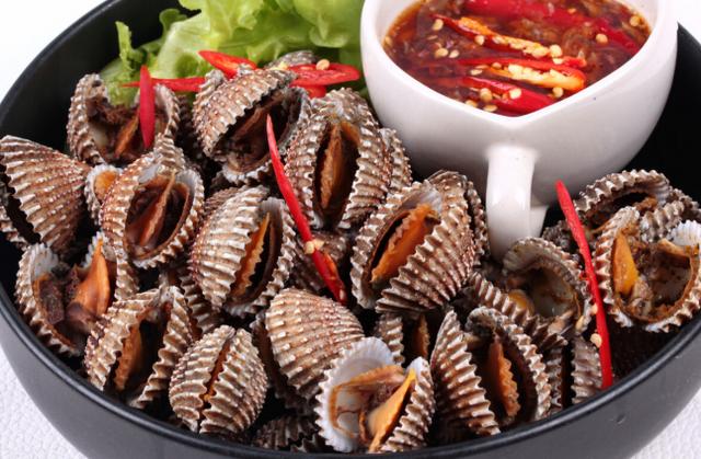 有些海鲜不能“以貌取人”，虽然“丑”，但是很鲜美，就是有点贵