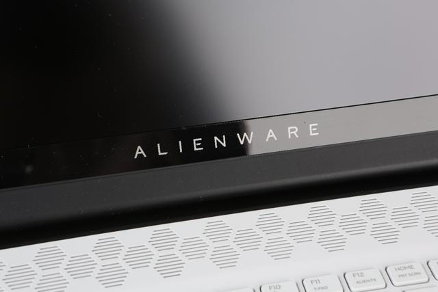 评测丨ALIENWARE m17 2020版，等等党终结者