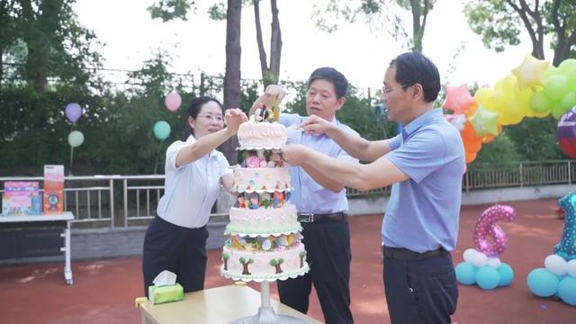 超级宝妈|爱与你同在！今天，这群孩子们度过了一个难忘的“六一”