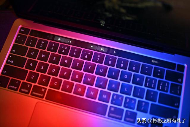 间隔5年的两台MacBook pro有什么区别？对比