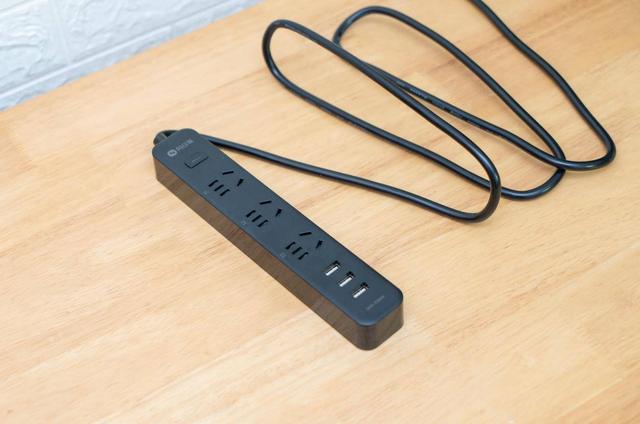 桌面好物之智能USB插线板，带分控和远控的就这一款