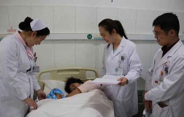 [你的育儿经]“如果难产请先保我”，孕妇的偷偷吩咐，在医生眼里却是无知的