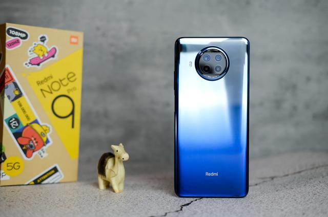 首销破30万台！Redmi果然又卖爆了，卢伟冰晚上又要搞事情