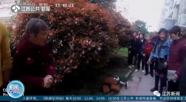 【超级宝妈】太可怕！爸爸送大宝上学，独自在家的二宝从6楼坠楼！