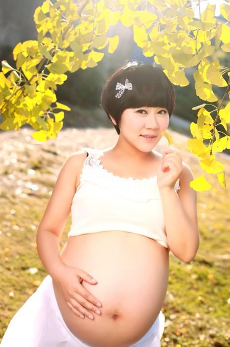 超级宝妈:孕妈妈的超级大肚子照胃口太好体重从原来的92斤变成150斤