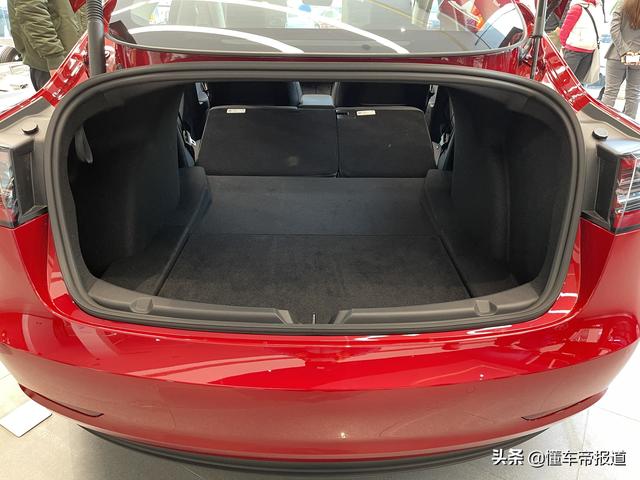 新车｜充足空间和澎湃动力选谁？体验特斯拉MODEL Y/3