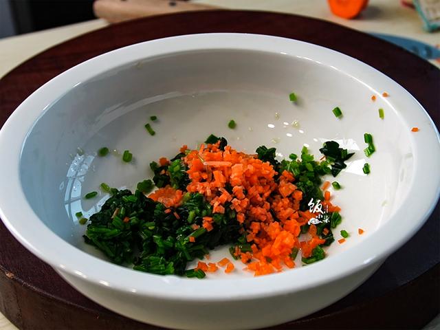 小孩不爱吃菠菜，教你一招，好吃又健康，再也不用担心孩子挑食了