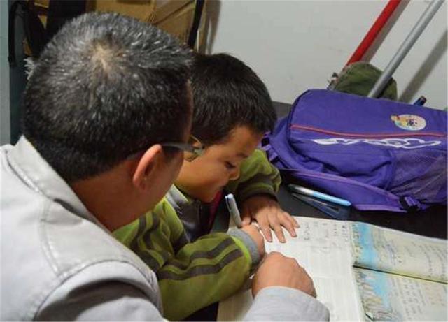 「你的育儿经」凭什么父母可以攀比孩子成绩，却不允许孩子攀比父母财富？