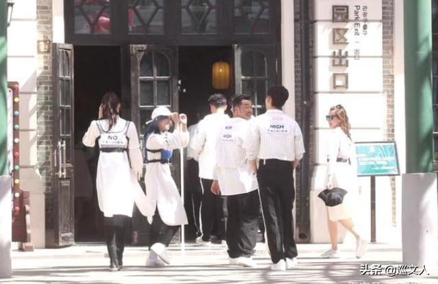 跑男最新路透照,蔡徐坤搭档何穗一队,看到程潇队友粉丝放心了电影工厂