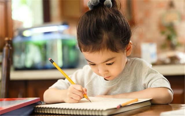 「超级宝妈」拥有高智商的孩子，才能离“天才”更进一步，父母要着重培养