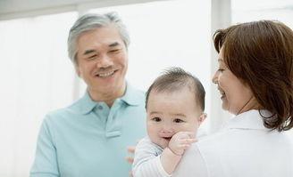 超级宝妈:不顾儿媳反对,爷爷带孙子偷吃零食,网友:硬核爷爷