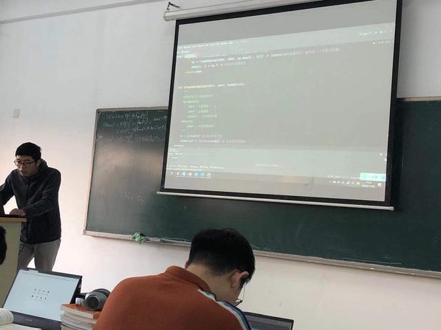 网络专业大三开始学习Python，想获得一个开发岗位该怎么学