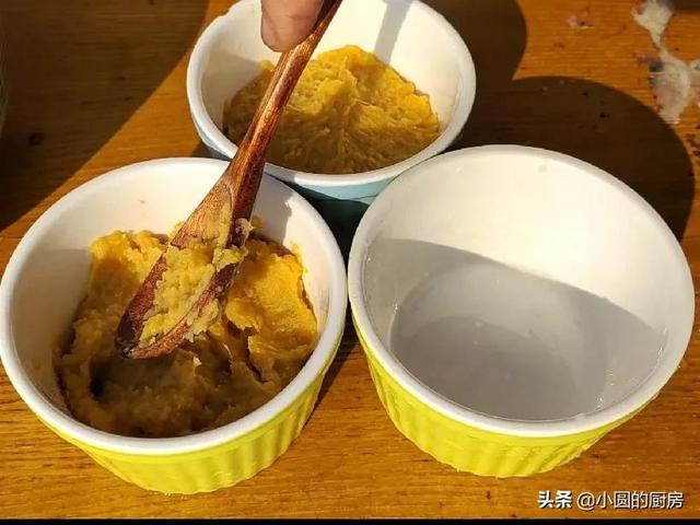 用红薯和香蕉做冬季小甜点，比面食简单，比红薯饼好吃，香甜拉丝