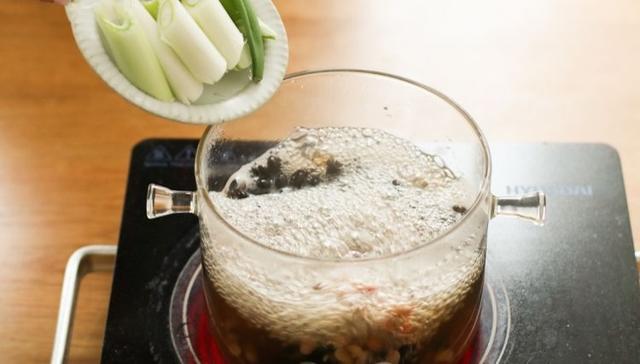 [你的育儿经]孩子经常积食感冒怎么办？常备“小儿至宝”，在家就能调理