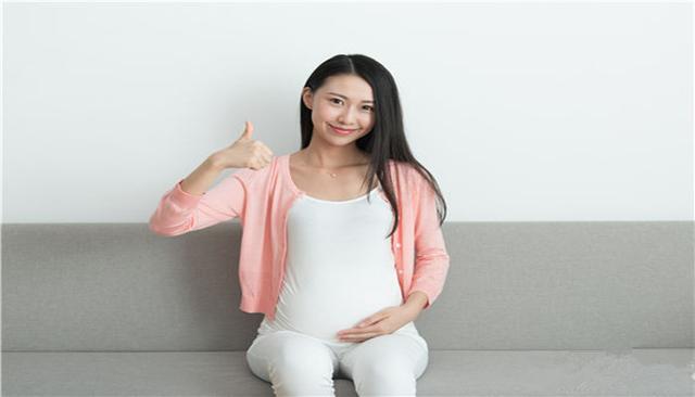 「你的育儿经」职场上,怀孕妈妈一定要避开这四个陷阱,回家带娃并非唯一选择