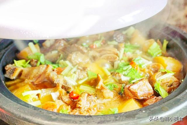 冬季炖羊肉，谨记“4不放”，羊肉鲜酥不发黑，羊汤鲜白又暖胃