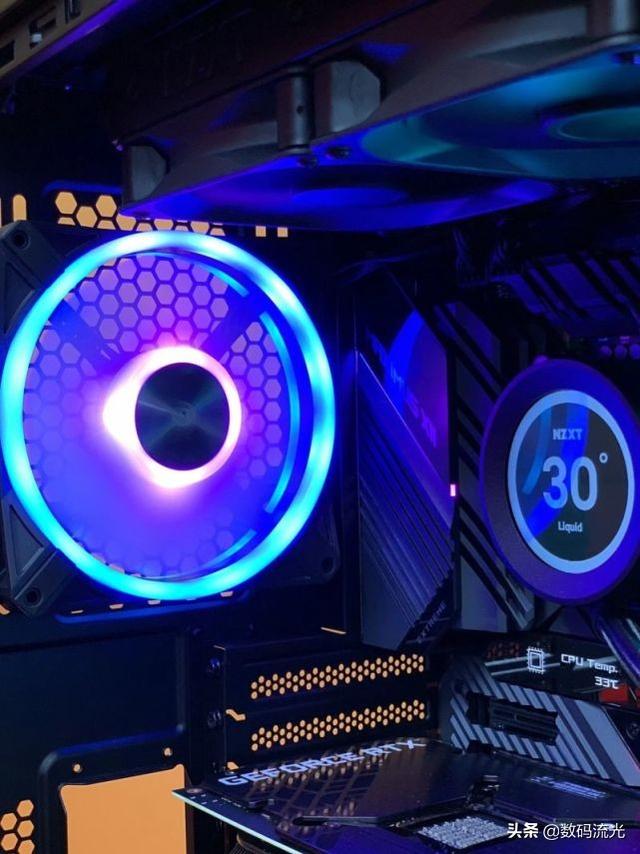 这电脑配置真霸气，总造价三万，一块主板都顶上一台高端电脑了