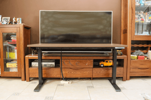 一张好桌子真的有那么重要么？网易严选电动升降桌给出了标准答案