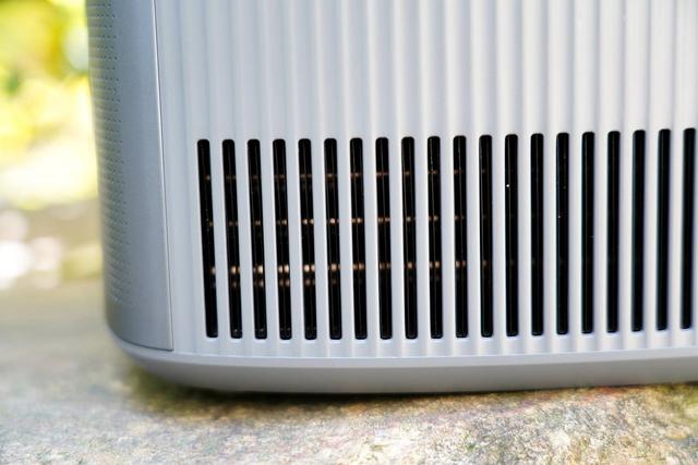 2400ANSI亮度！入门高端旗舰坚果J10画质及效果展示