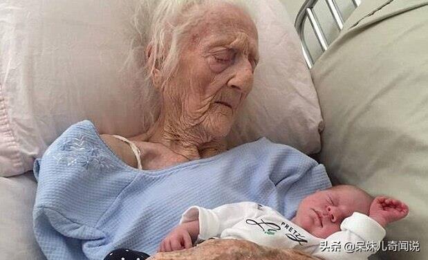 超级宝妈：世界最霸道的“婴儿”，在腹中待了61年，被发现时妈妈已91岁