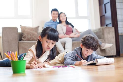 「你的育儿经」孩子从小和这3种人“交朋友”，将来更出色，占一种也是娃的福气