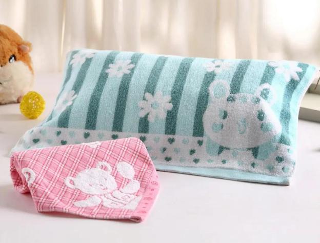 从小睡枕头的孩子，和不睡枕头的相比，这几个优点是弥补不来的