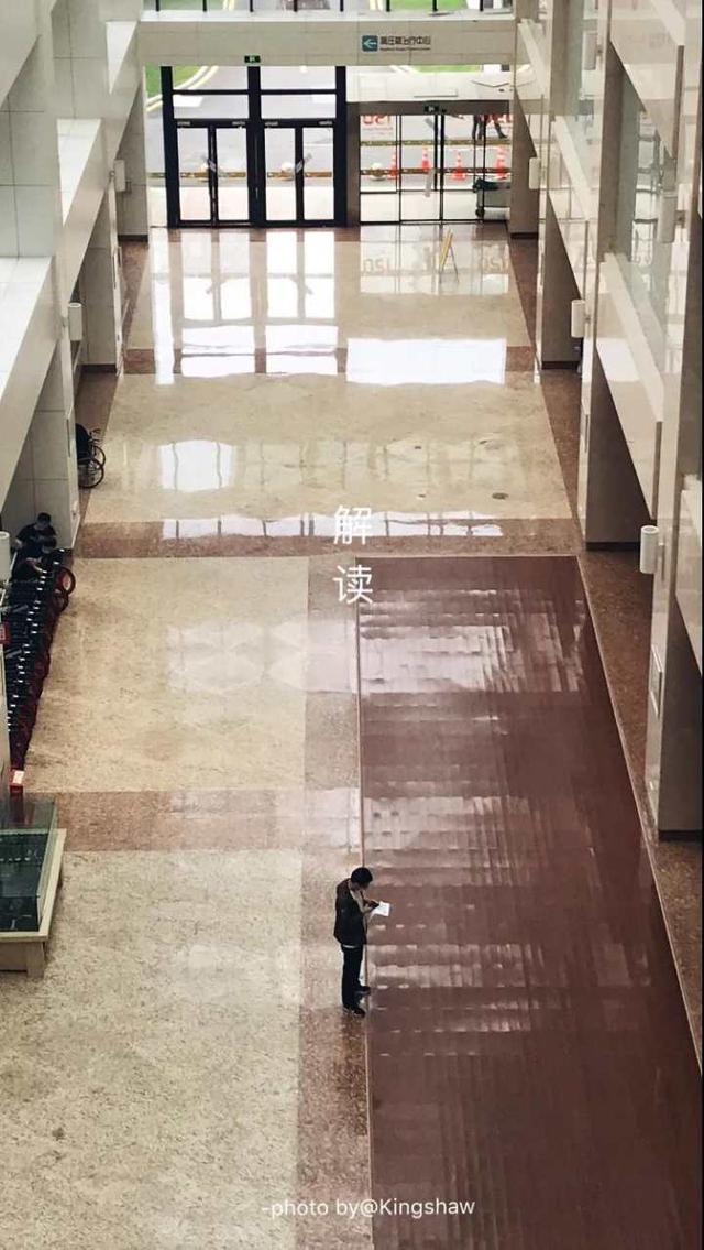 外科医生|“男子看完报告后比耶，我相信他读到一个好消息”，杭州医生“二楼后座”图文今天刷屏