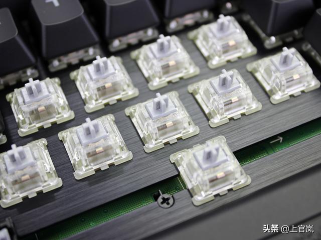 终于还是上了这条贼船，海盗船K70 RGB MK.2键盘开箱