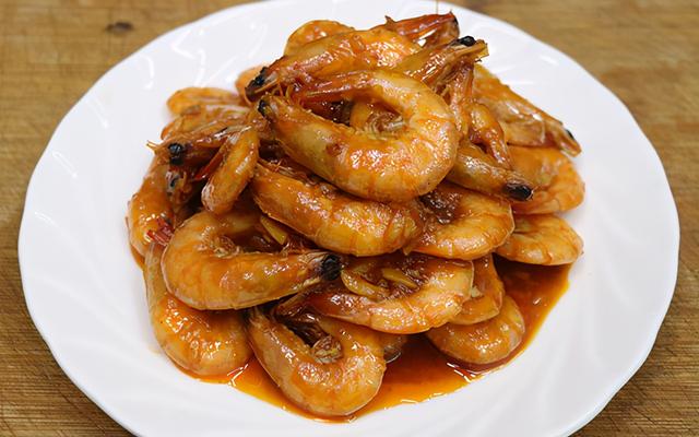 白灼大虾吃腻了，试试这道蒜香茄汁虾，酸甜适口，Q弹入味很好吃