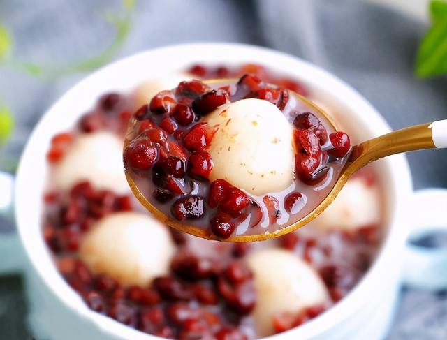 冷天，别只会喝羊汤骨汤，这“三红汤”我家常喝，清甜暖胃还暖身