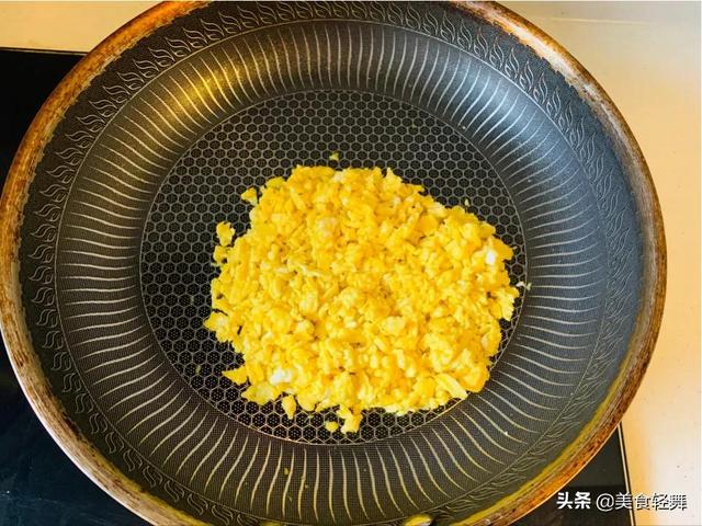 白萝卜做饺子，不要焯水了！教你3招去辛辣，鲜香味美还不出水