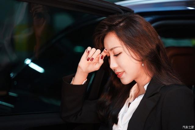 『约吗旅行』美女携飞行家的一天