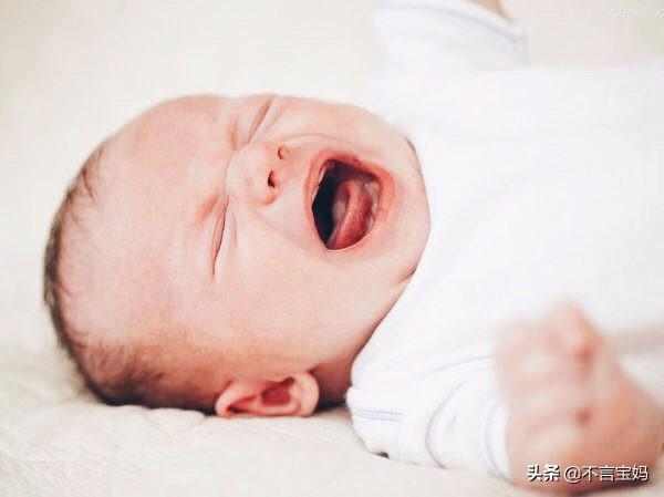 你的育儿经|宝宝刚出生，妈妈直呼：好丑啊！别惊讶，新生儿有这些现象很正常