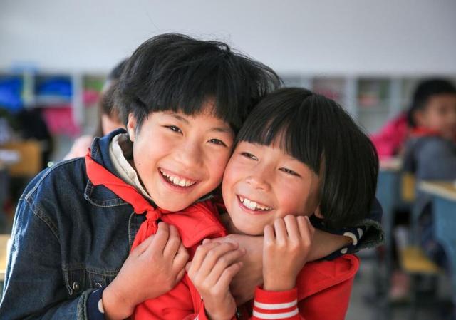 超级宝妈：交际能力如何培养？家长做好这3点，孩子将来远超同龄人一大截