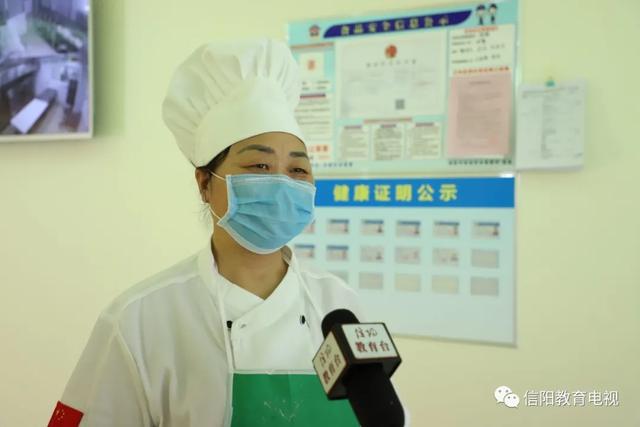 超级宝妈▲吃饭饭 我们是认真的